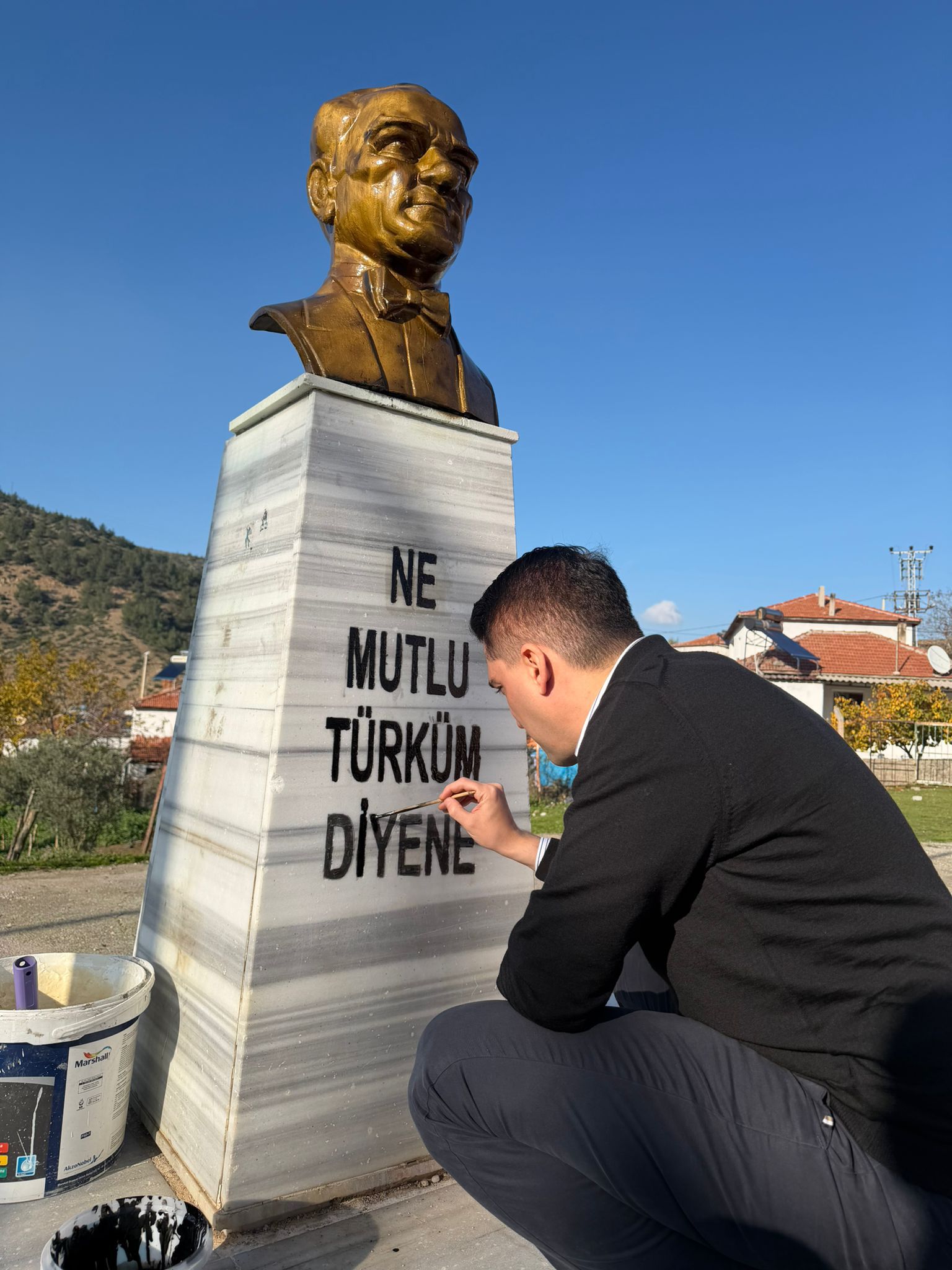 Ülkü Ocakları İzmir İl Başkanl5