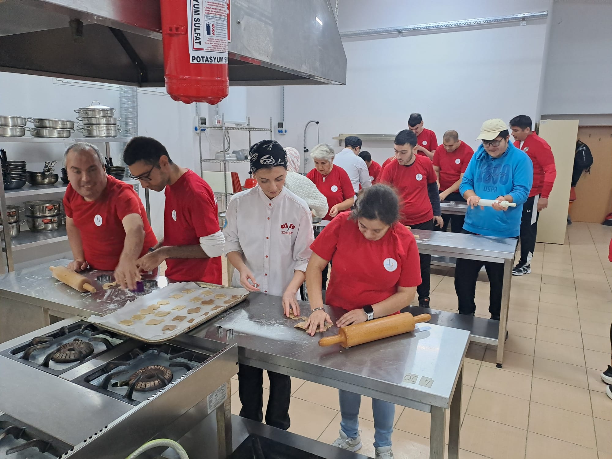 Bayraklı’dan Özel Gereksinimli Bireylere Yeni Kurslar