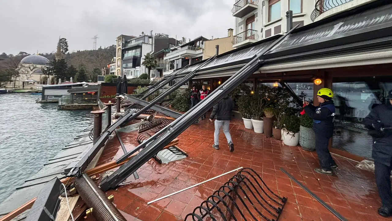 Bebek Otel'deki Yıkım