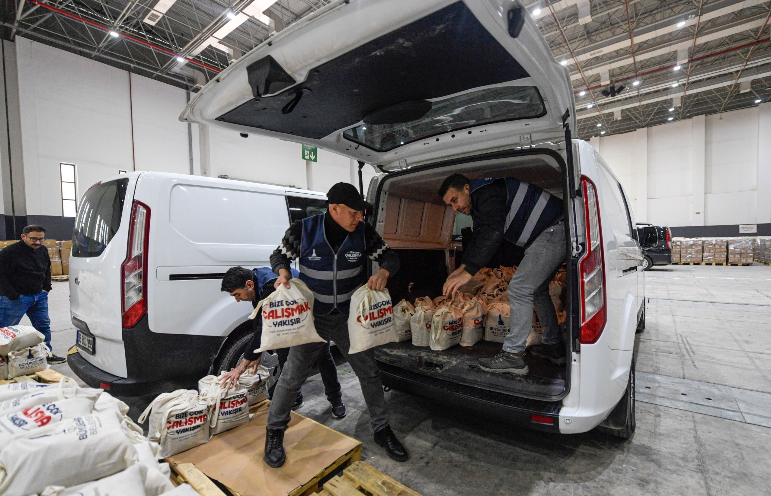 Büyükşehir’den Ramazan Öncesi Yardım1