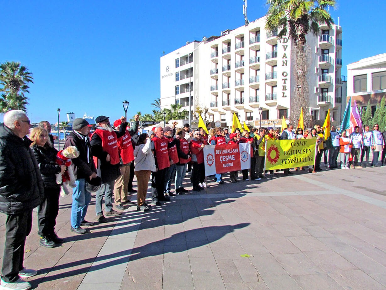 Çeşme’de Kamu Emekçileri Iş Bıraktı! 2