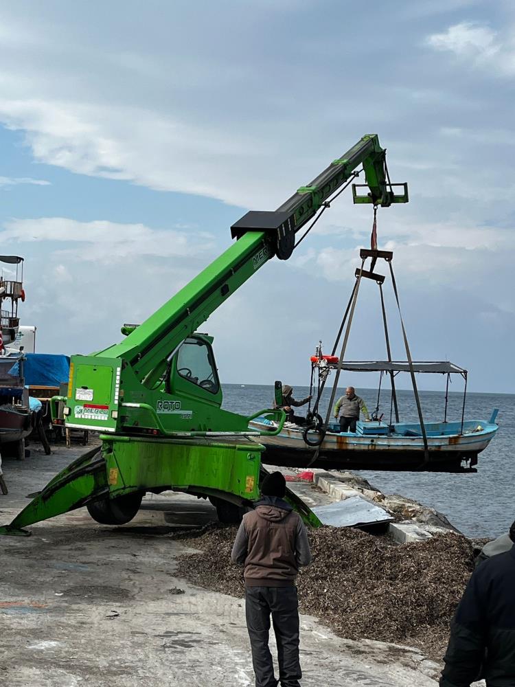 Dikili Balıkçı Teknesi 2