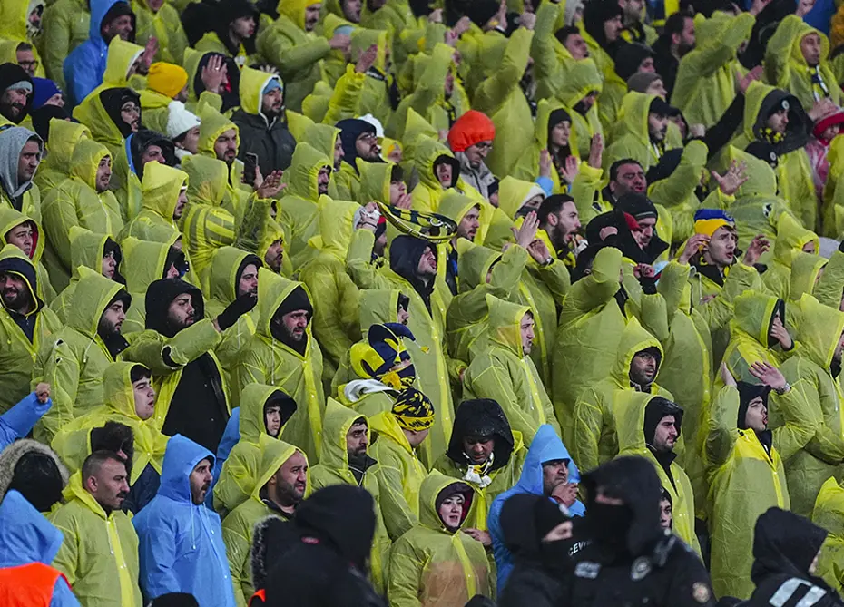 Fenerbahçe Yağmurluk 1