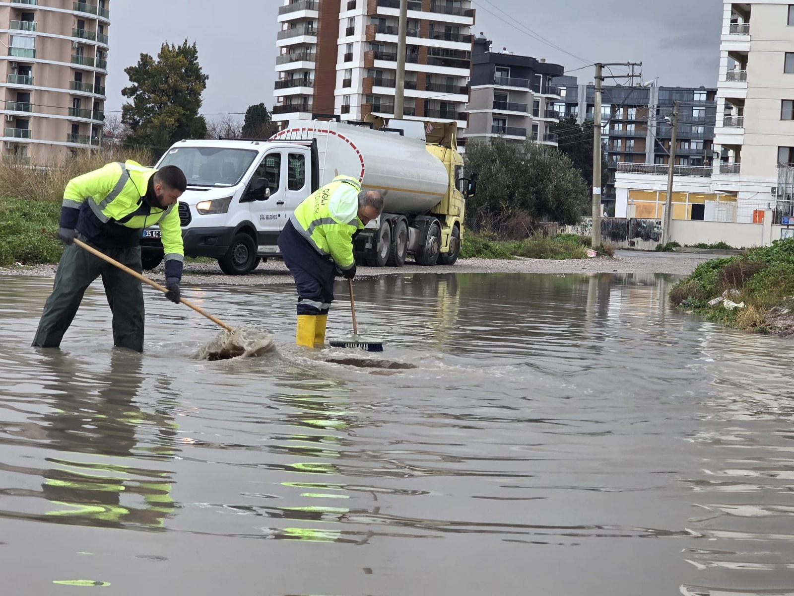 Fırtına Etkisini Gösterdi2