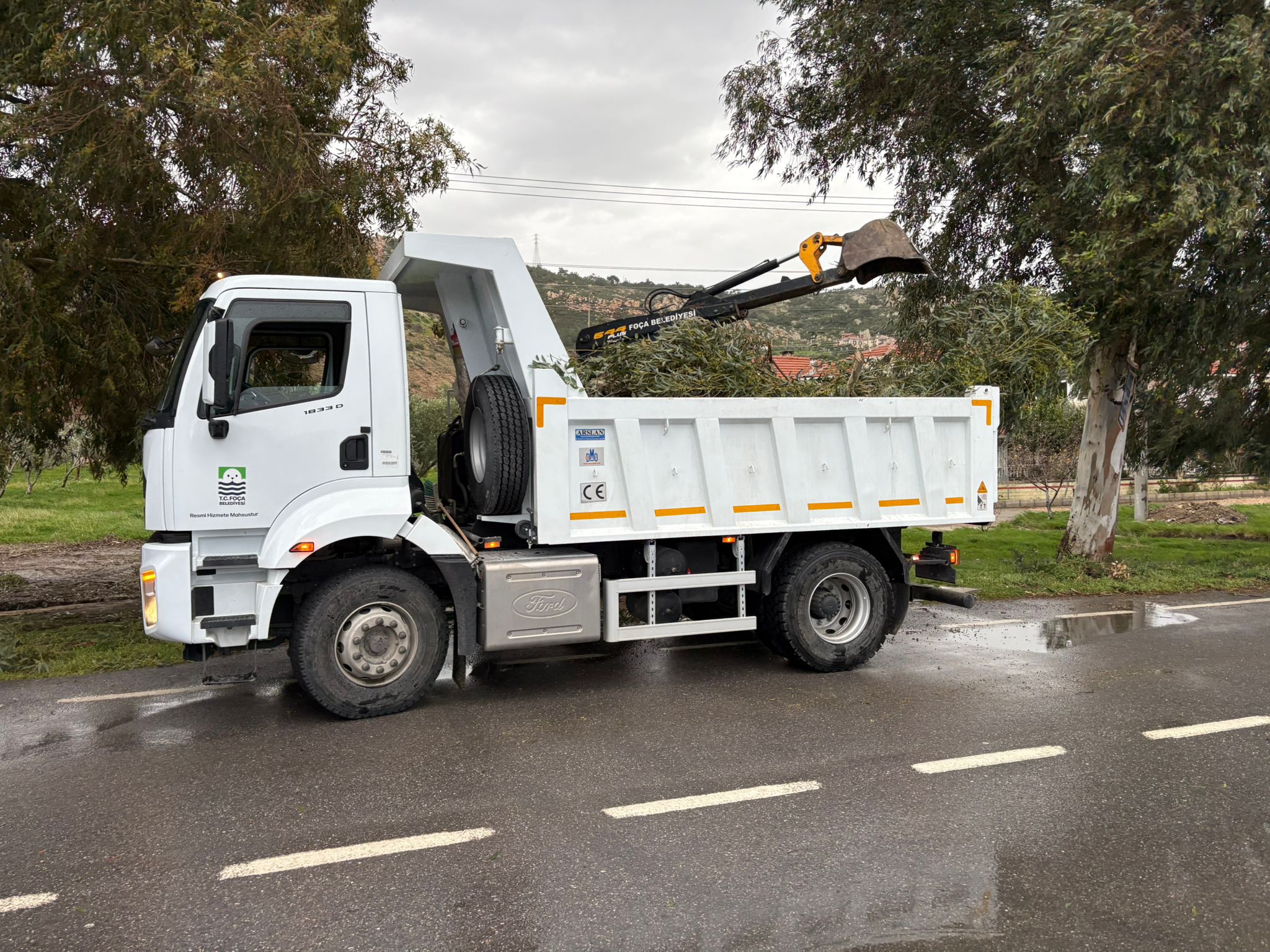 Foça Belediyesi Ekipleri Fırtına Ve Yağışa Karşı Teyakkuzda (8)