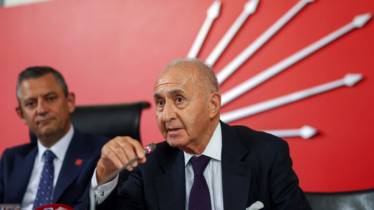 Hikmet Çetin ve Özgür Özel