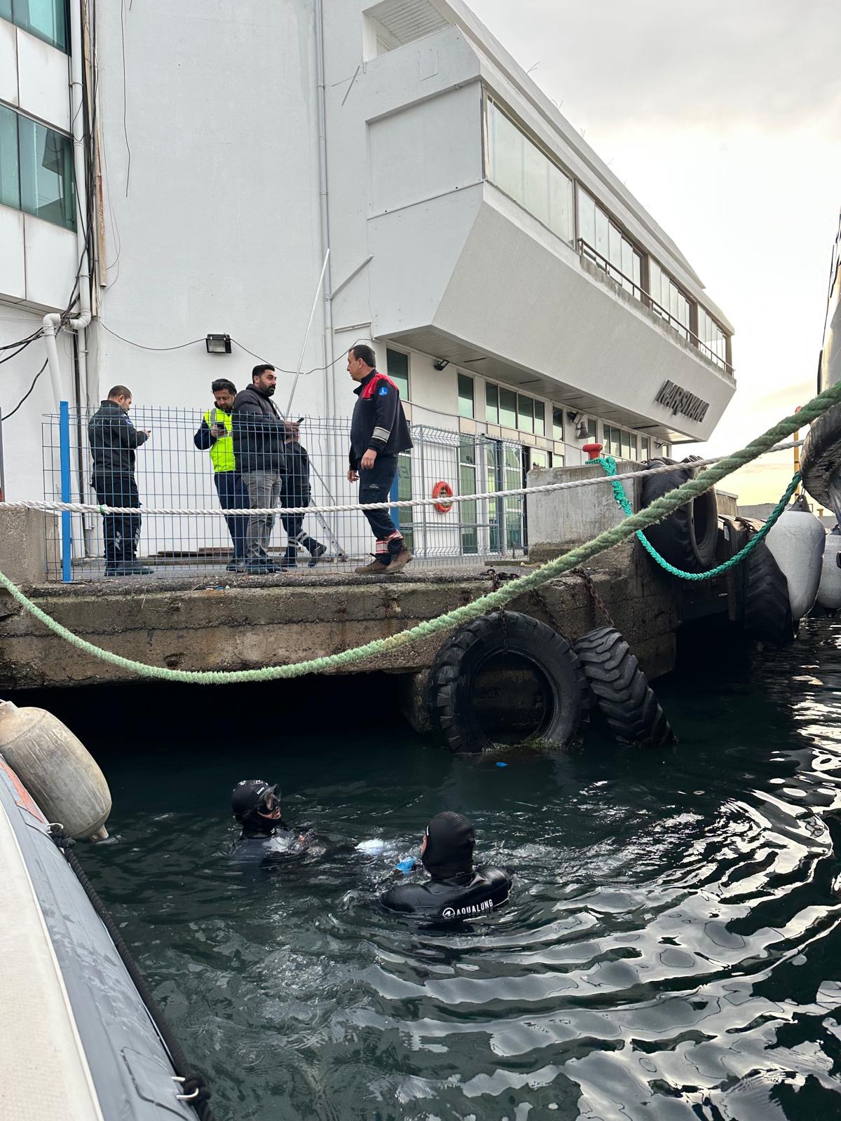 İskele Altında Mahsur Kaldı!1