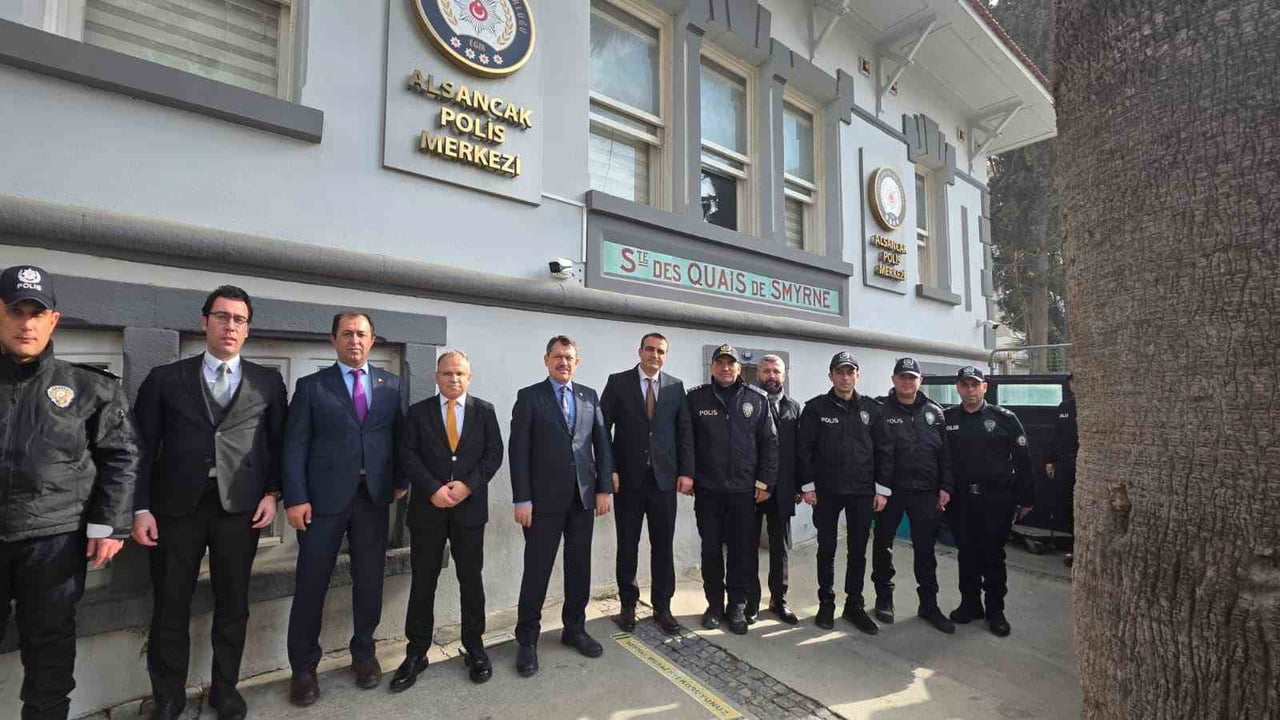 İzmir Cumhuriyet Başsavcısı Yeldan'dan Polis Merkezlerini Ziyaret!