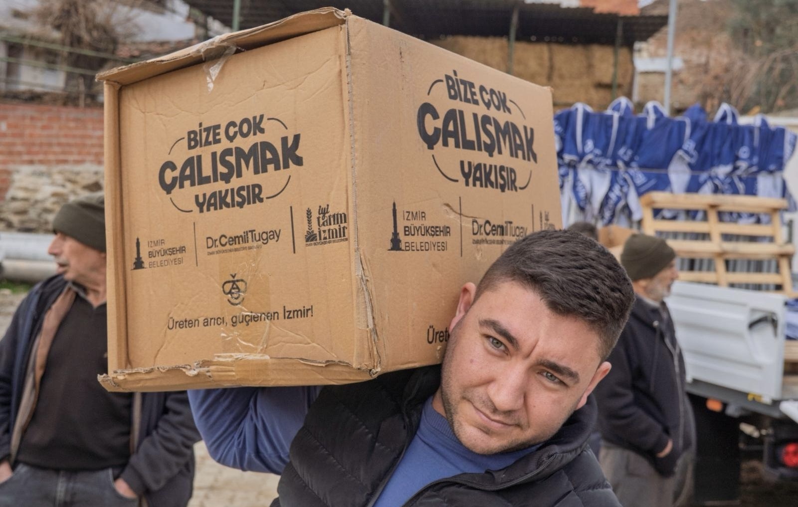 İzmir’de Afetzede Arıcılara Can Suyu1