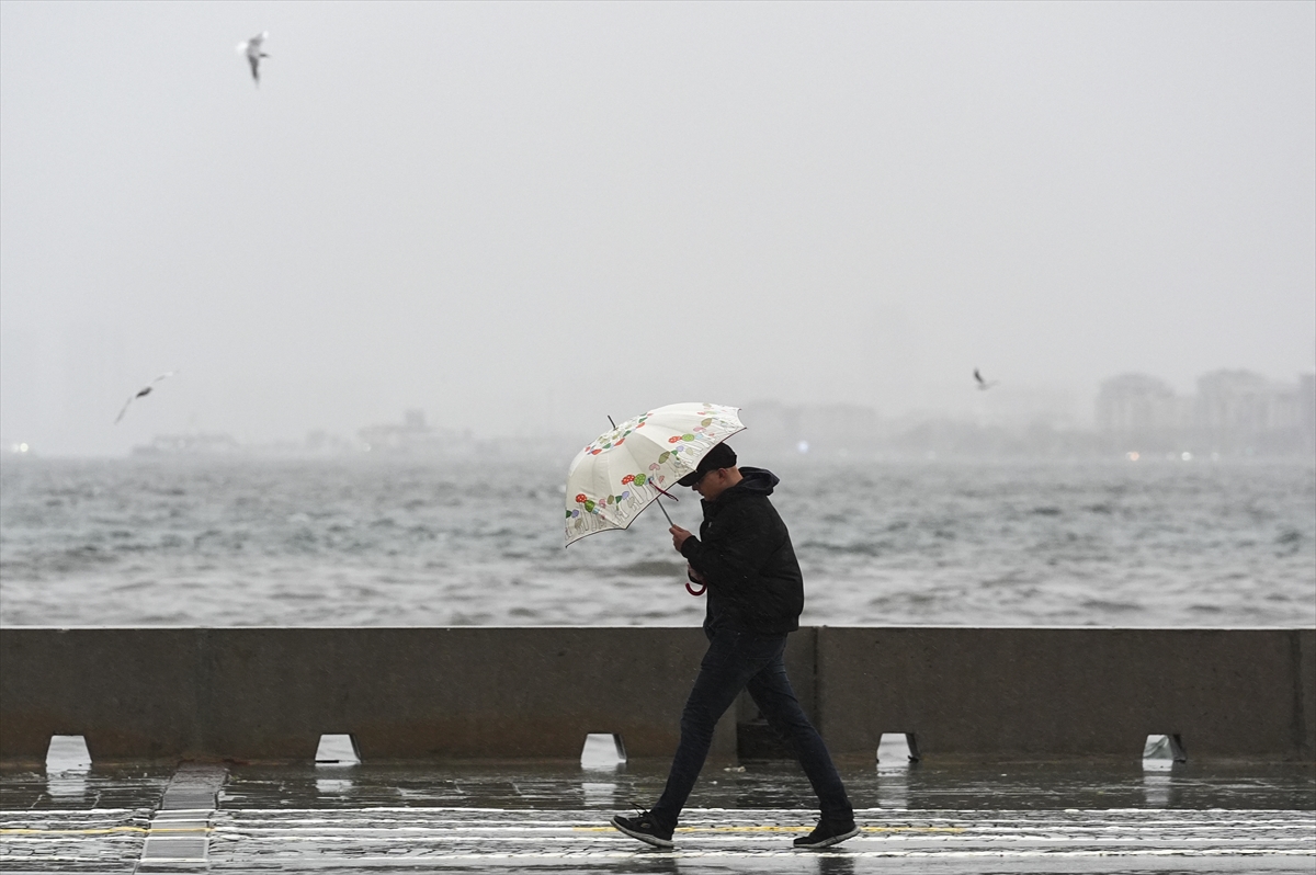Esnafın suyla mücadelesi ve tahliye mesaisi