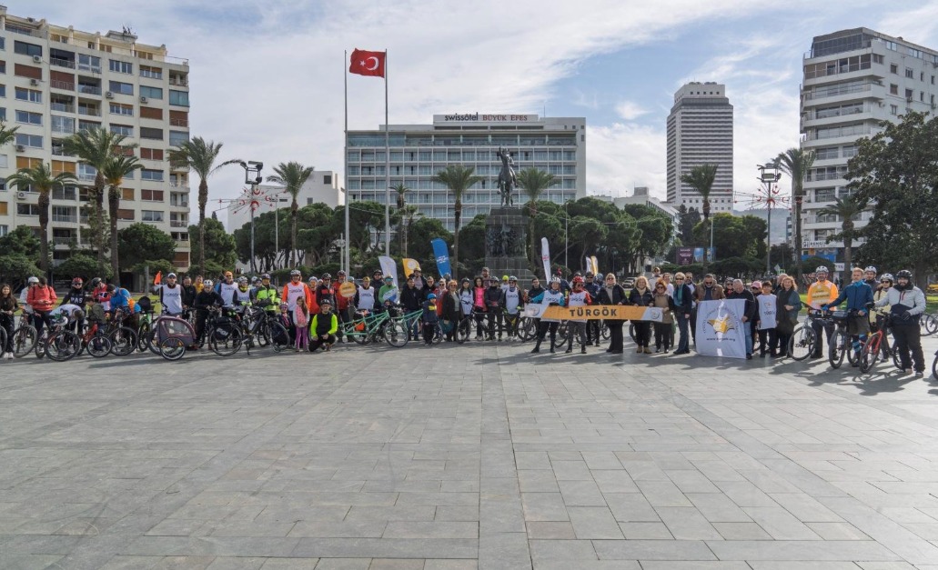 Bostanlı’dan İnciraltı’na engelleri kaldıran sürüş
