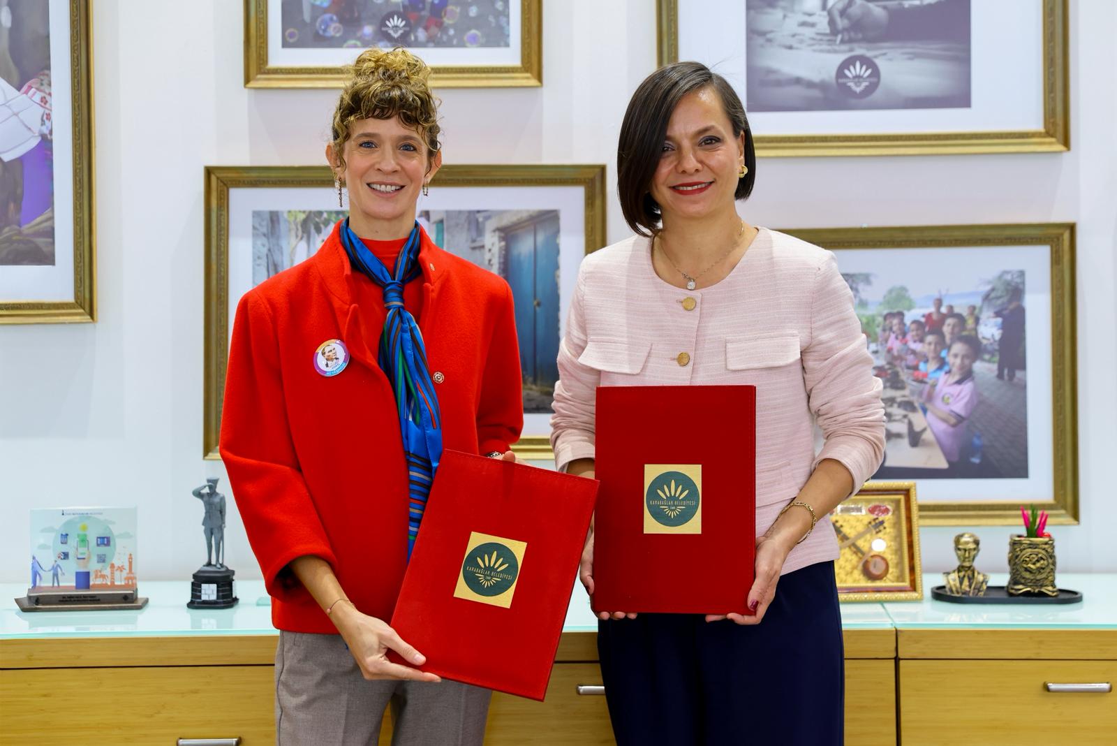Karabağlar Belediyesi İnci Vakfı (1)