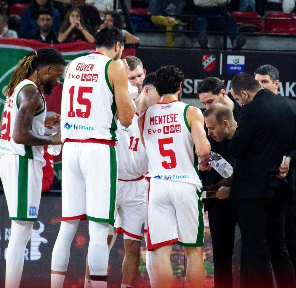 Karşıyaka Basketbol-15