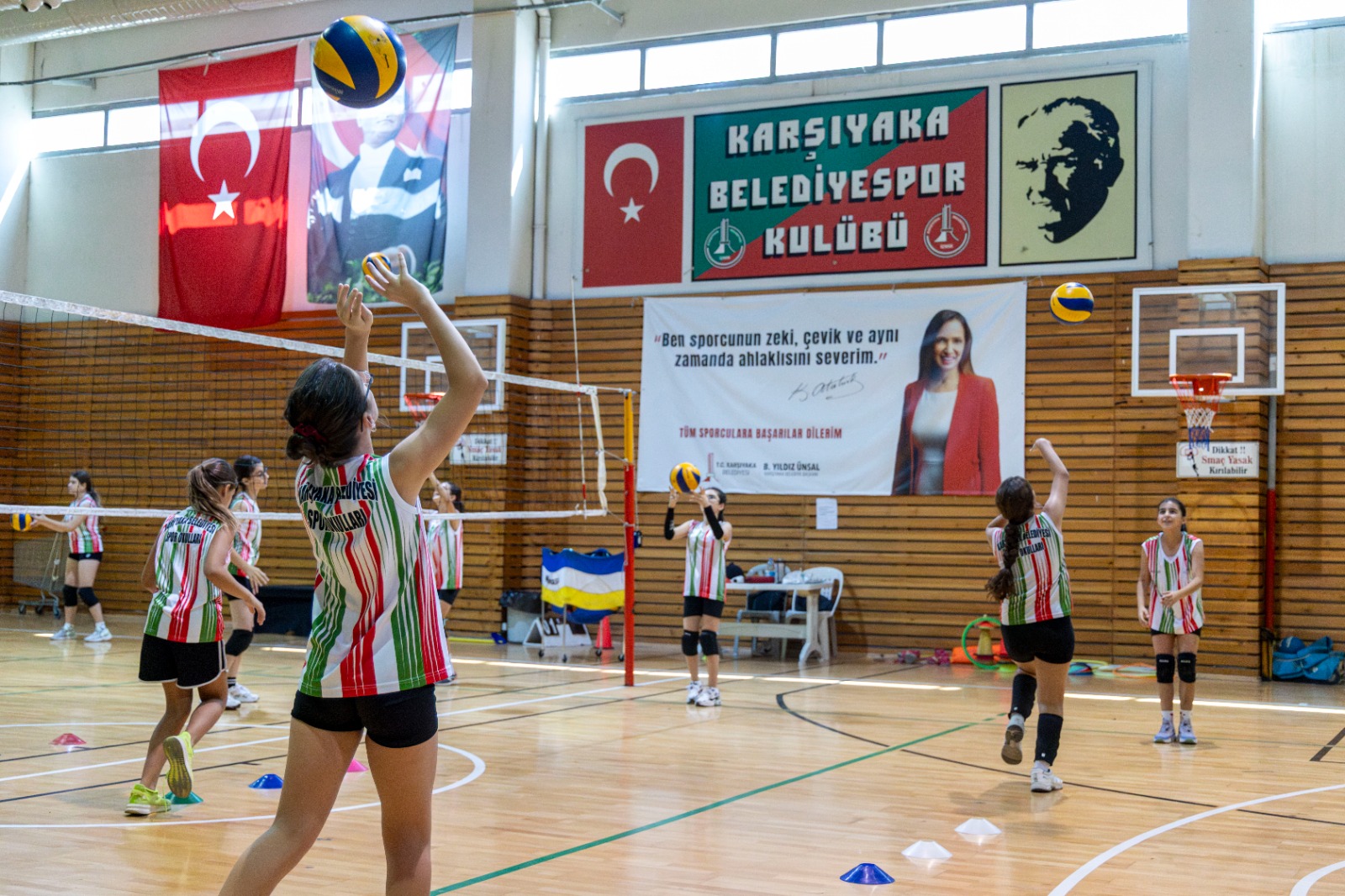 Karşıyaka’da Voleybol Turnuvası!