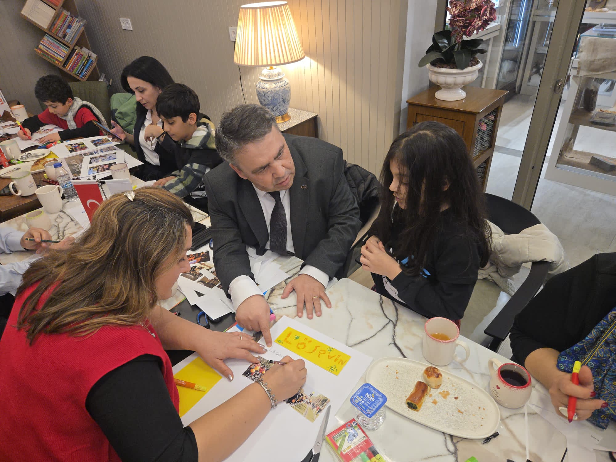 Lösev’den İzmir Basınına Anlamlı Bulu