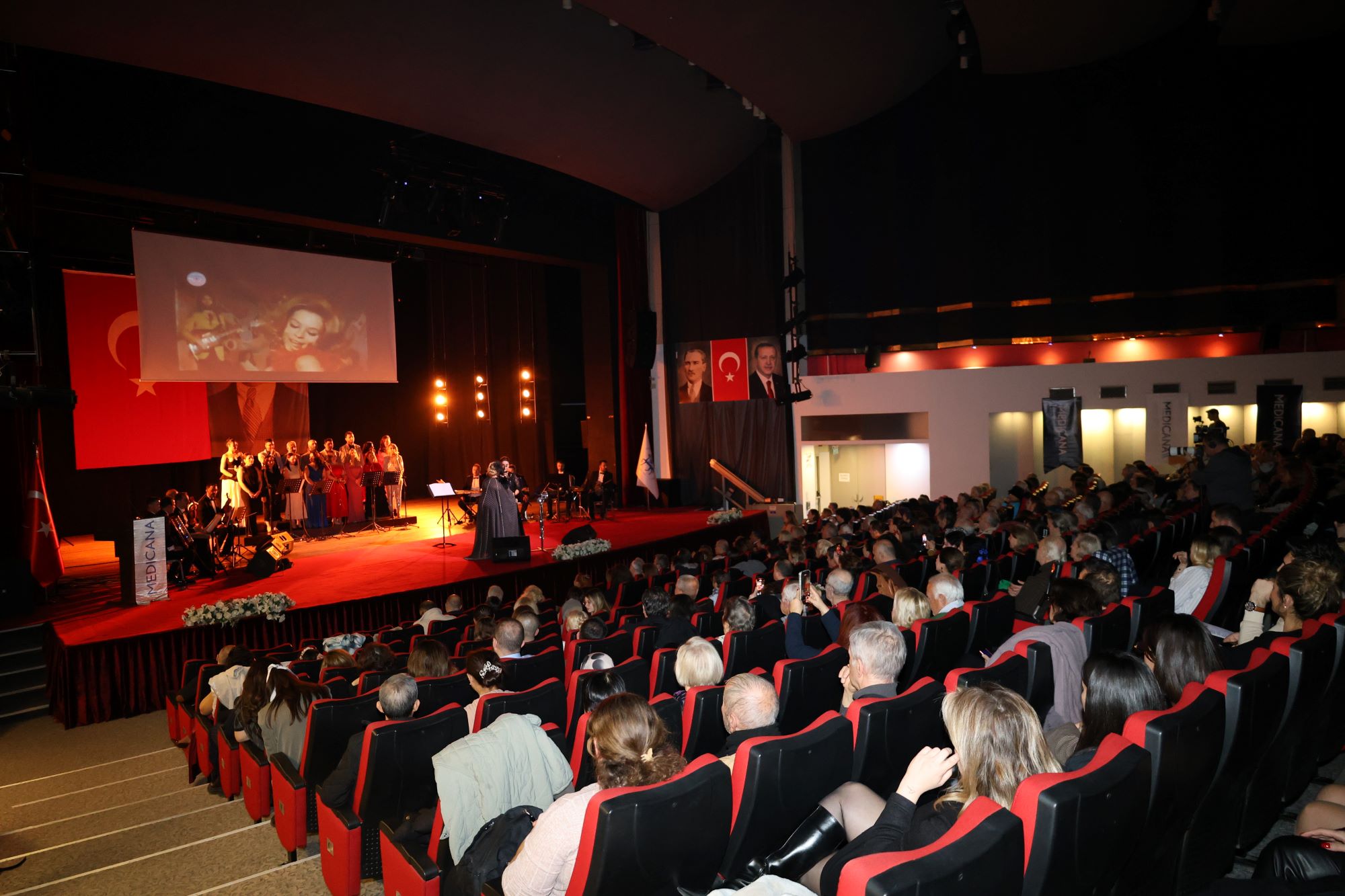 Medicana Korosundan Yeşilçam’a Saygı Gecesi2