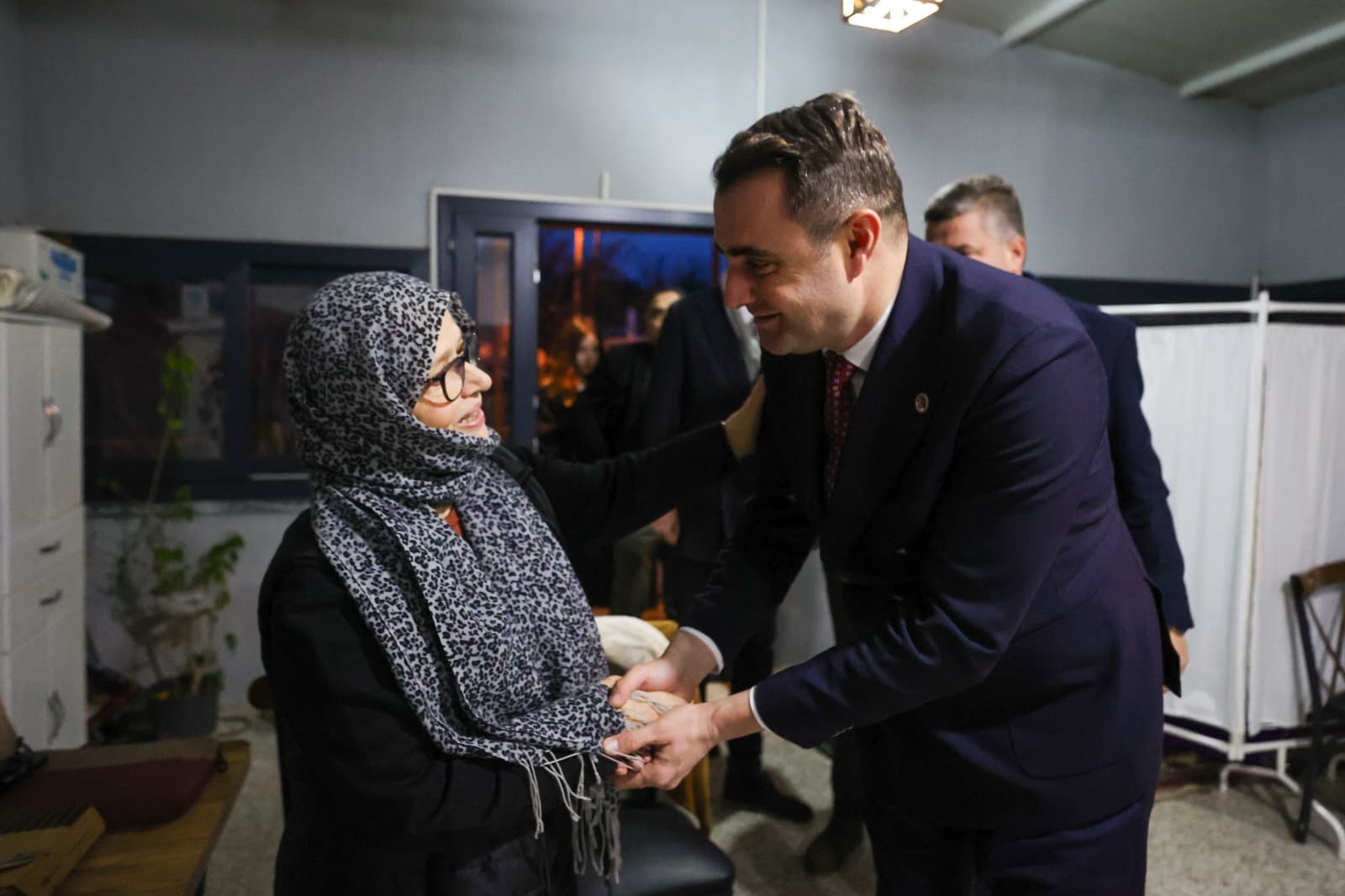 CHP’li Güç’ten kritik ziyaret: ‘Murat Çalık için bu artık işkencedir’-1