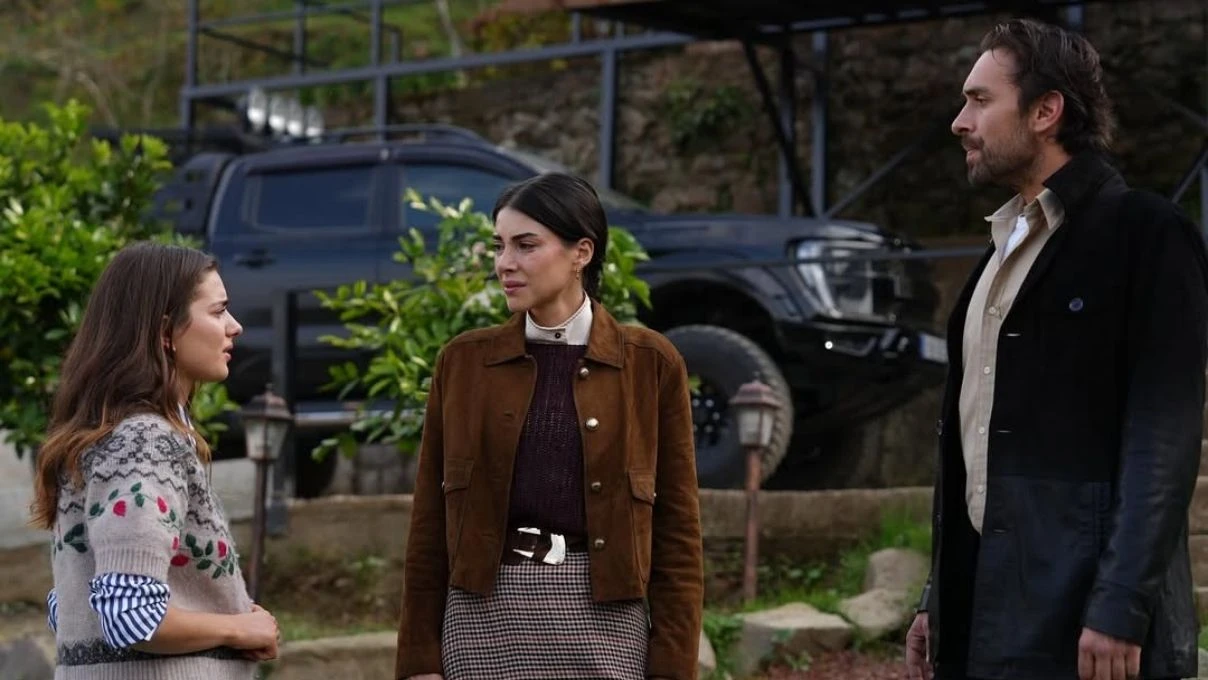 Taşacak Bu Deniz Eleni Adil Esme