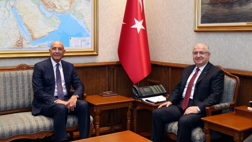 Bakan Güler Barrack'ı ağırladı