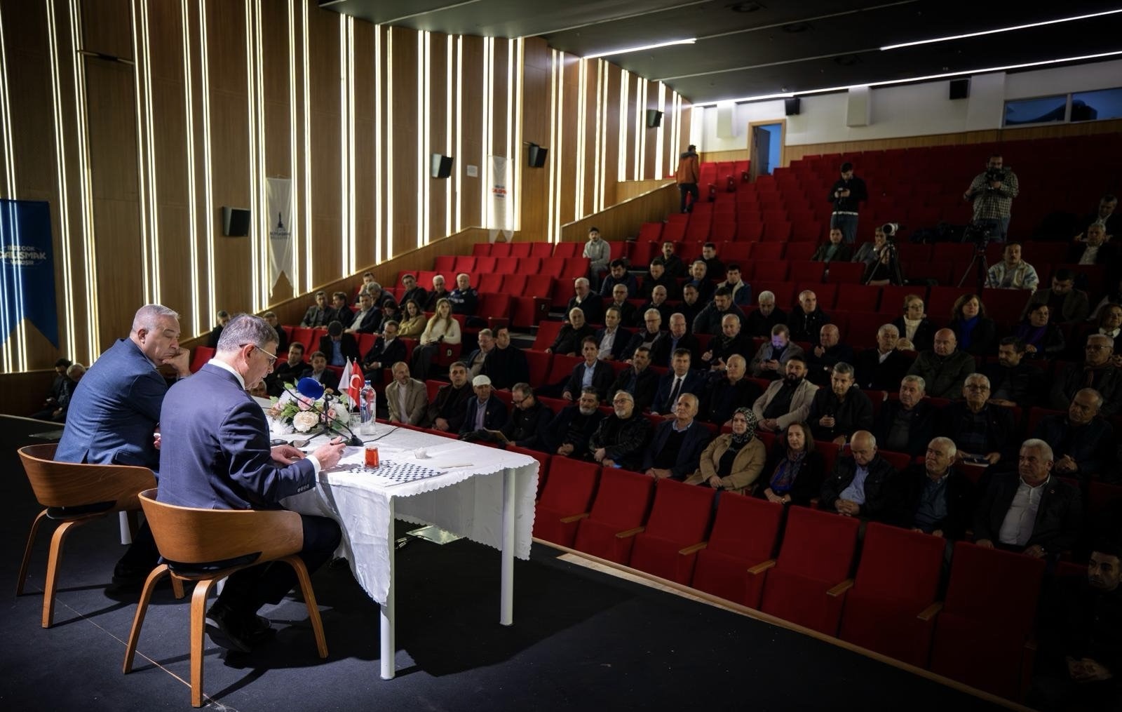 Tugay’dan Muhtarlara Net Mes