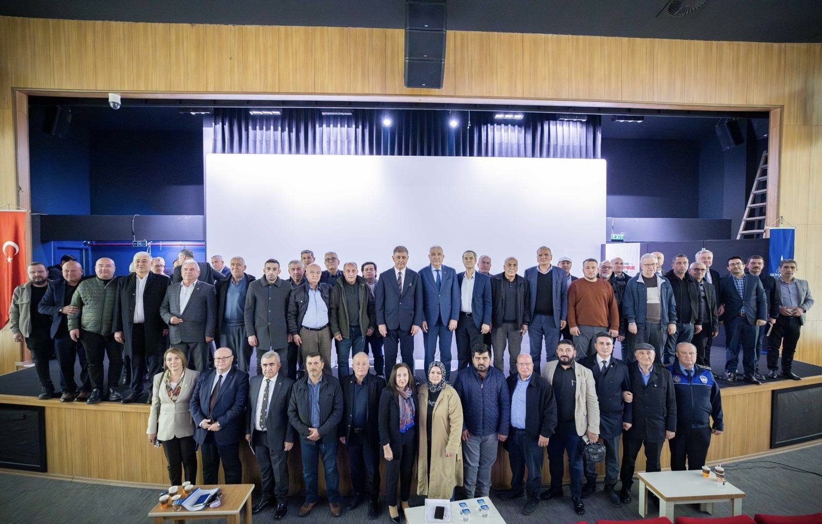 Tugay’dan Muhtarlara Net Mesa