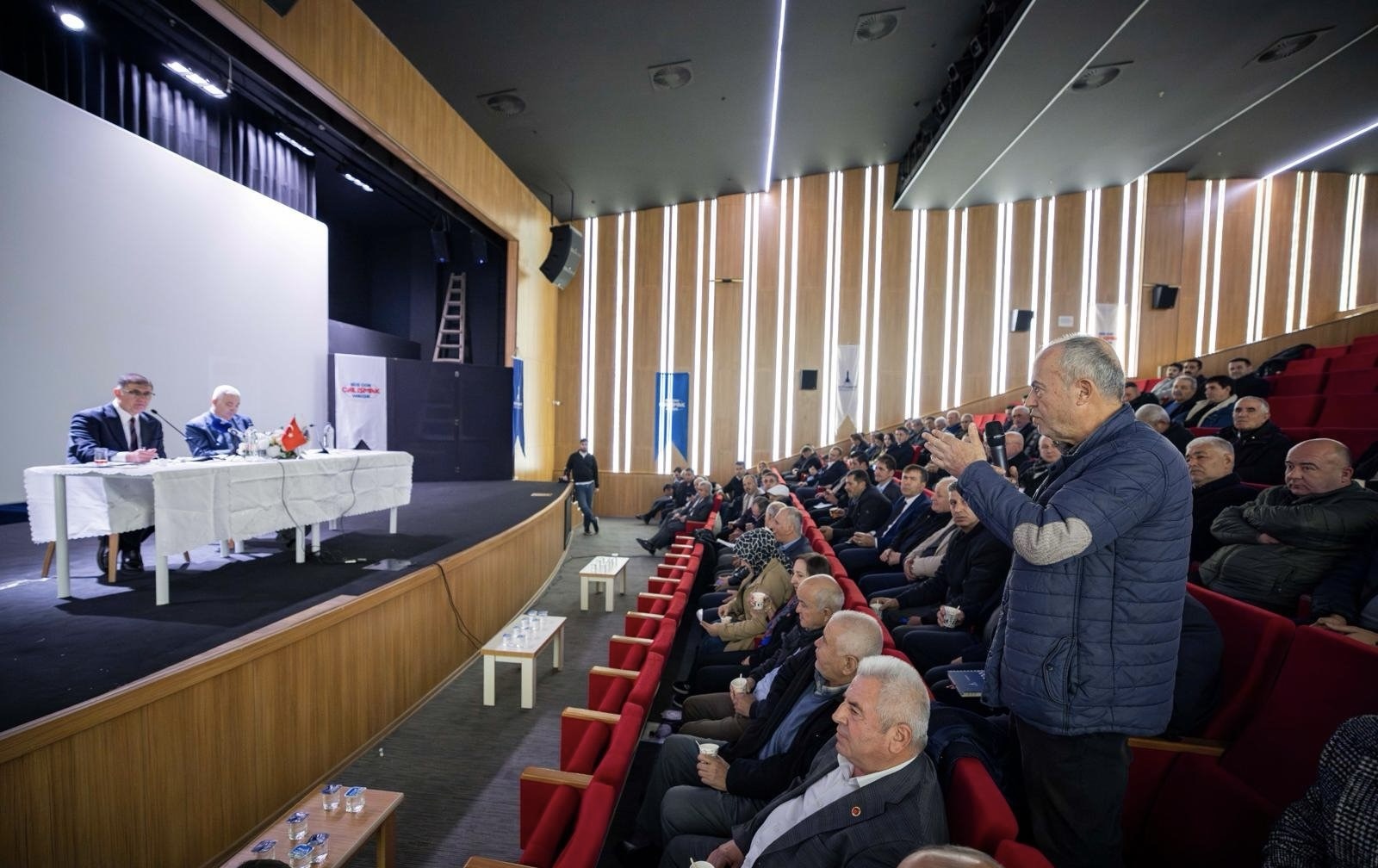 Tugay’dan Muhtarlara Net Mesaj