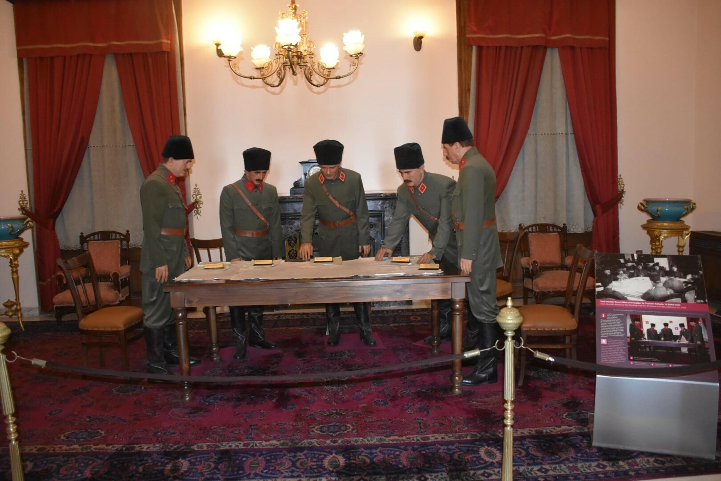 Z U B E Y D E H A N I M I N I L K M E Z A R T A S I A T A T U R K 1125084 333866