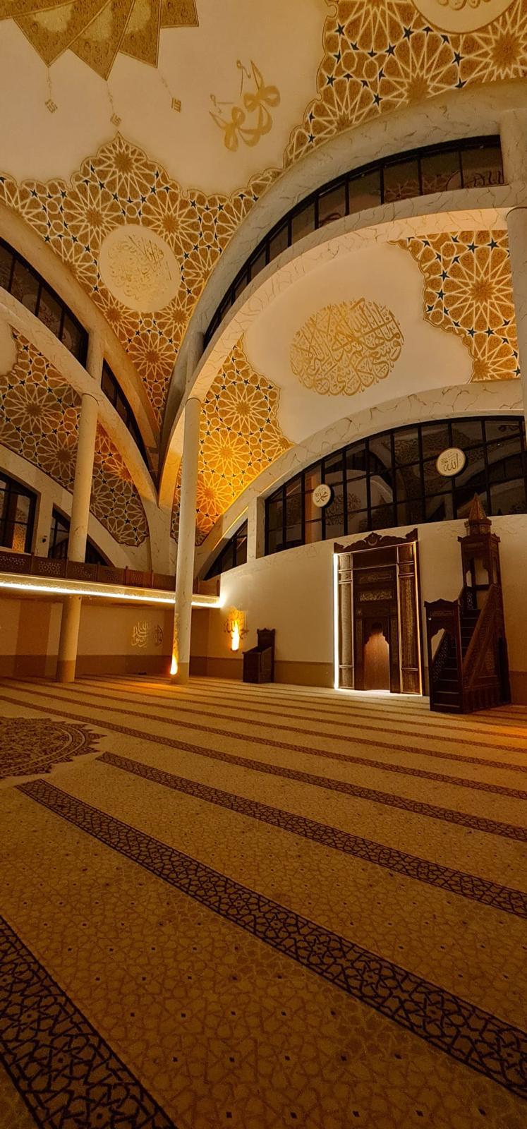 5 Bin Kişilik Külliye İzmir’de Yükseldi2