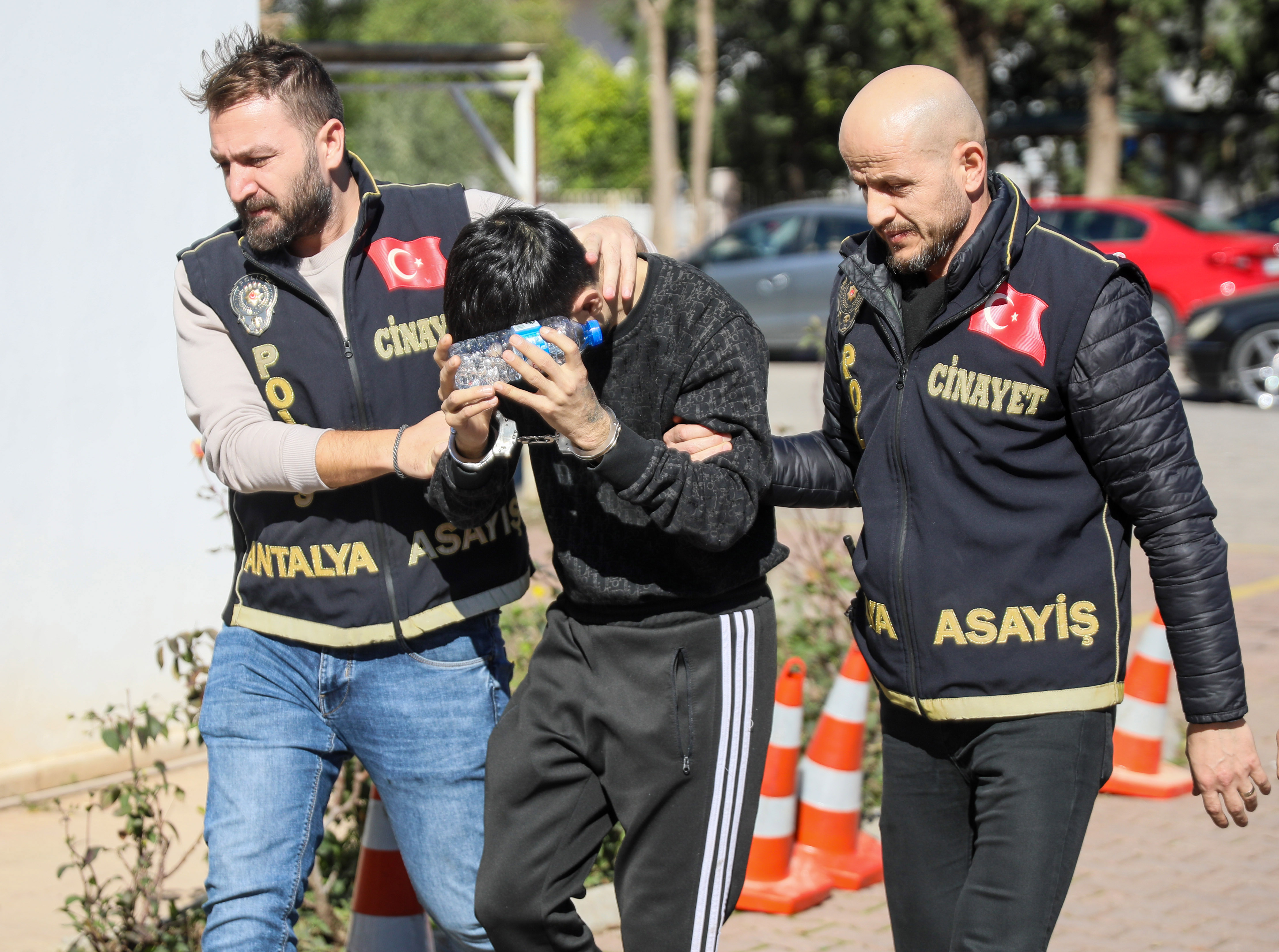 7 A Y L I K H A M I L E E S I N I V U R A N S U P H E L I O R M A N 1150051 341524