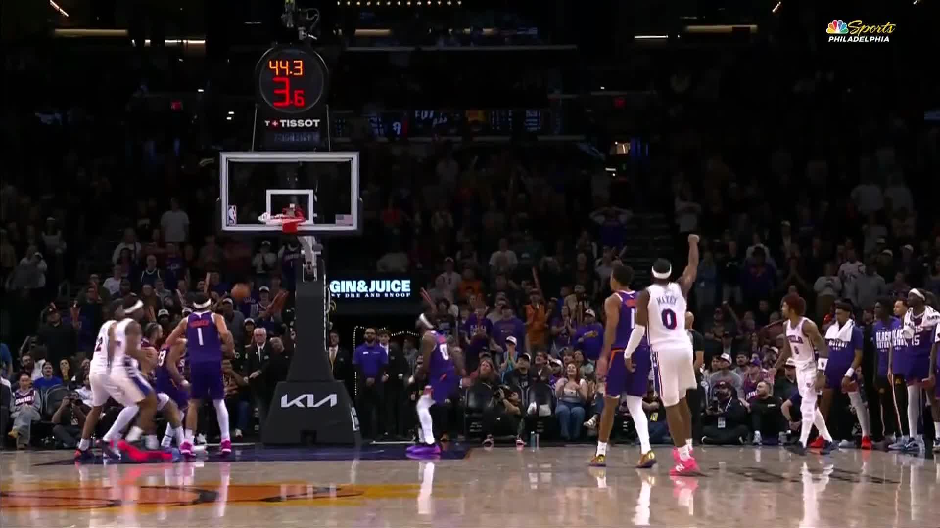 Adem Bona'nın forma giydiği 76ers galip