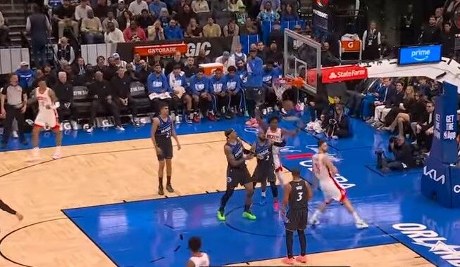 Houston Orlando engelini geçmeyi başardı