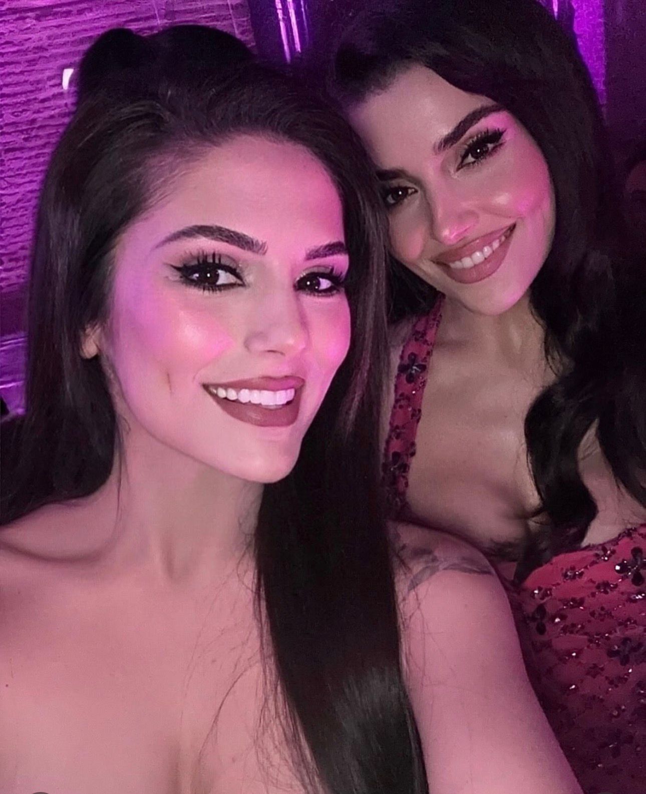 Aybüke Çangal Hande Erçel