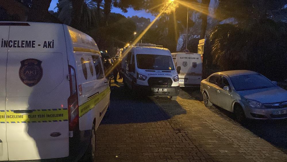 Aydın'da Yaşlı Çift Evlerinde Bıçaklanarak Öldürülmüş Halde Bulund