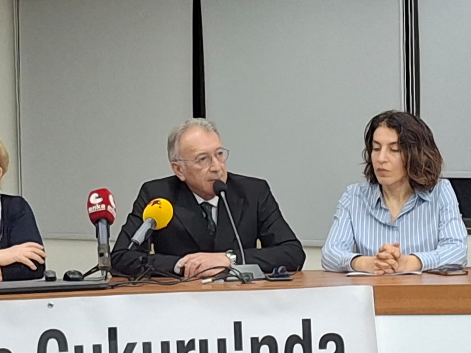 “Belediyenin yetkisi halkın olanı devretme yetkisi değildir”