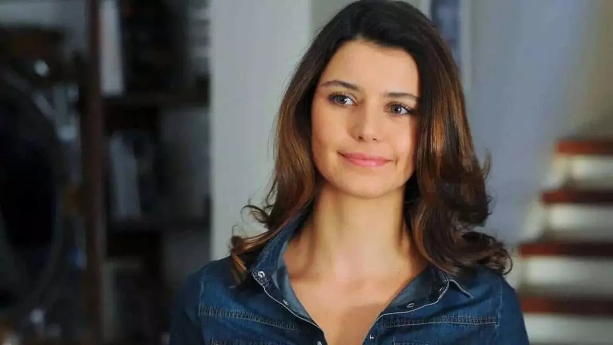 Beren Saat-8