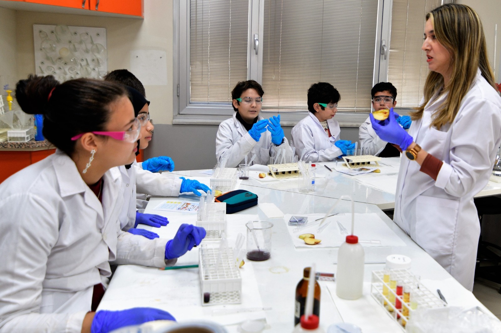 Atölye çalışmalarıyla hayatın içinden deneyimler