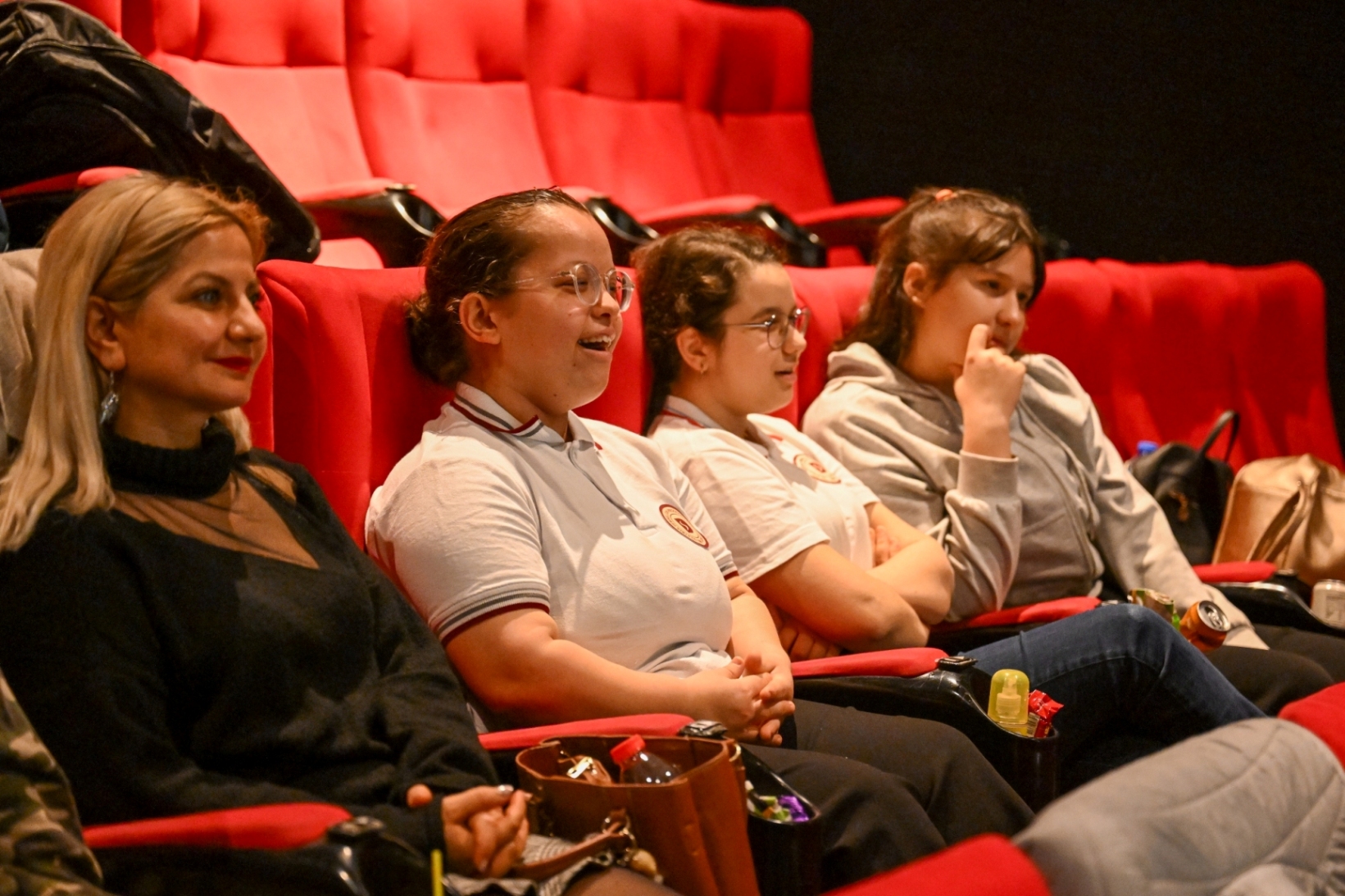 Bornova’da Dayanışma Perdesi Araland12