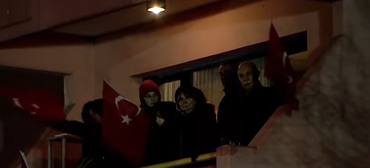 "Köprüleri sattırmayacağız"