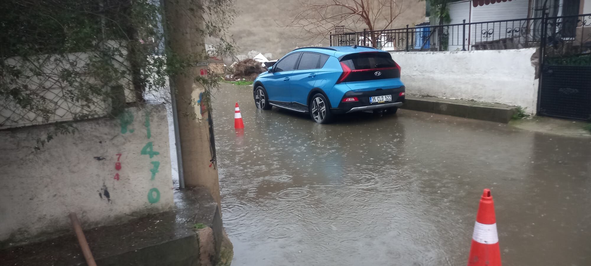 “İnsan dışkısı ve pislik her yerde”