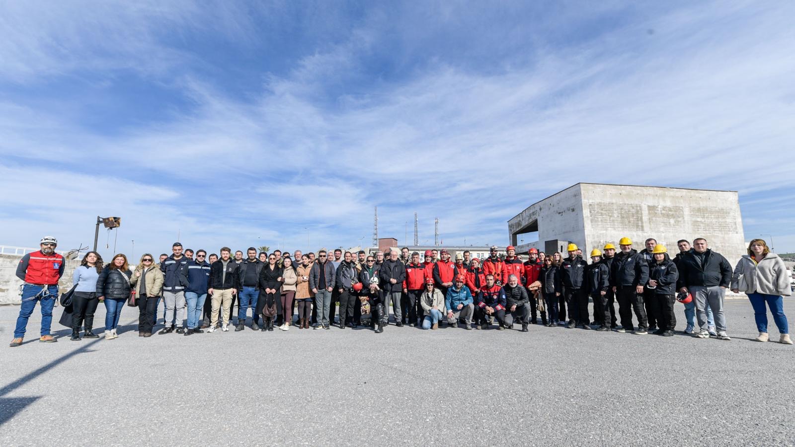 Depremde Yalnız Değiller! 2