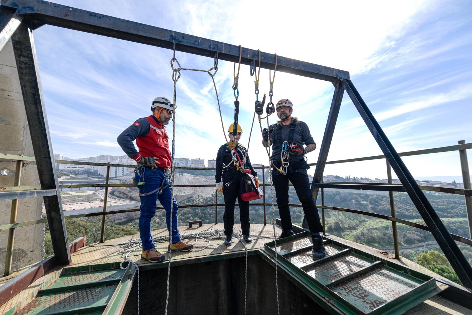 Depremde Yalnız Değiller! 3