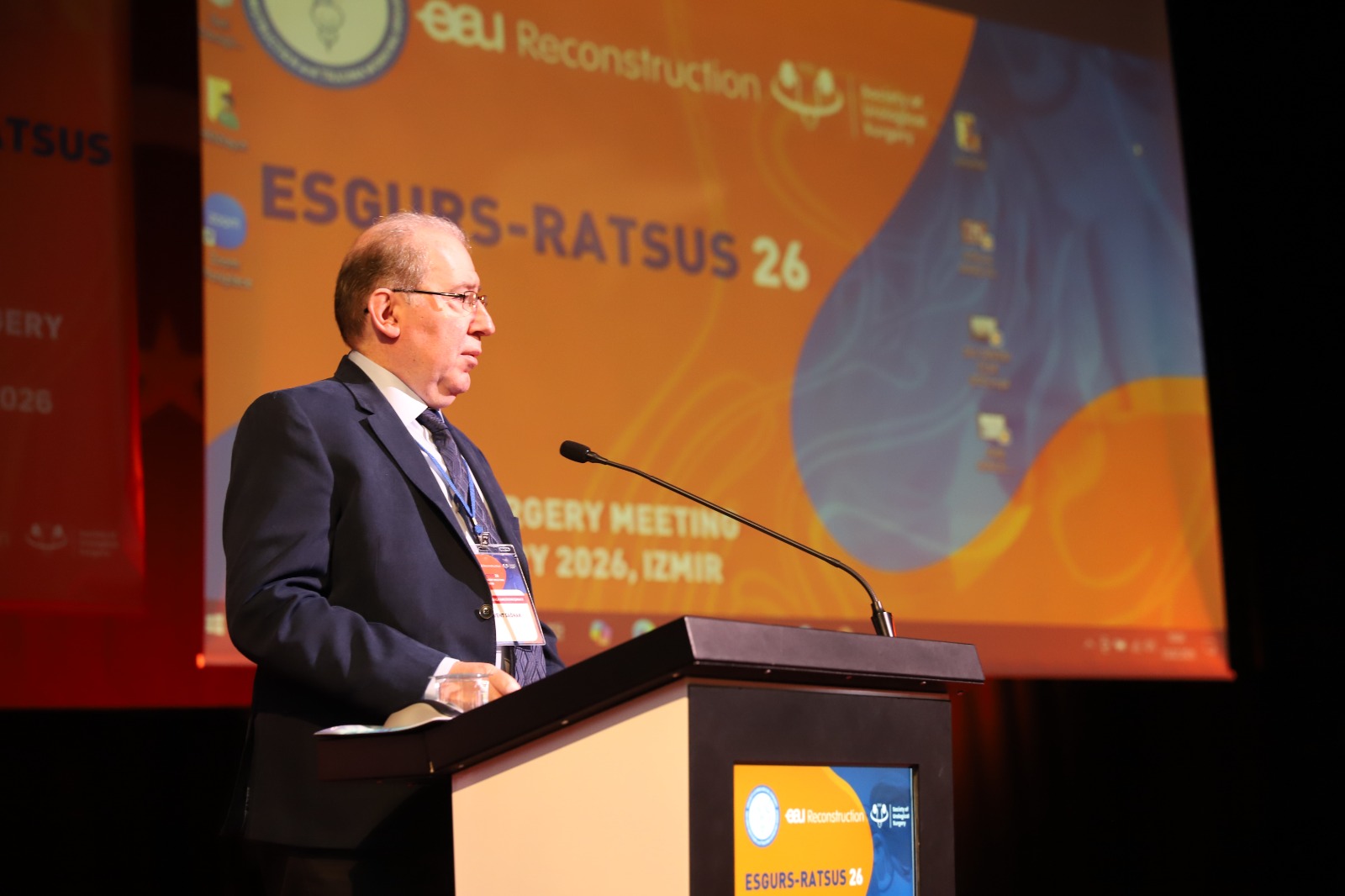 Deü Ev Sahi̇pli̇ği̇nde Uluslararasi Üroloji̇ Zi̇rvesi̇ (5)