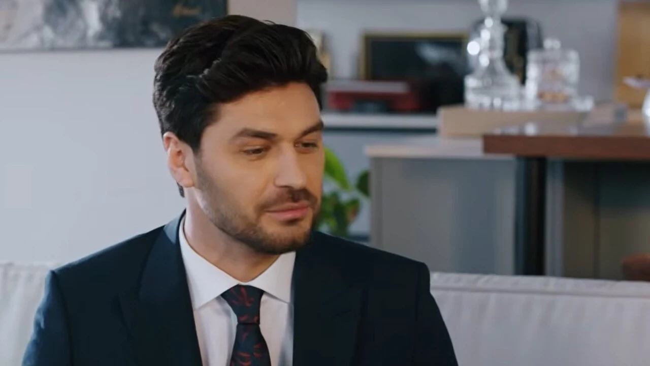 Emre Dinler Kızılcık Şerbeti