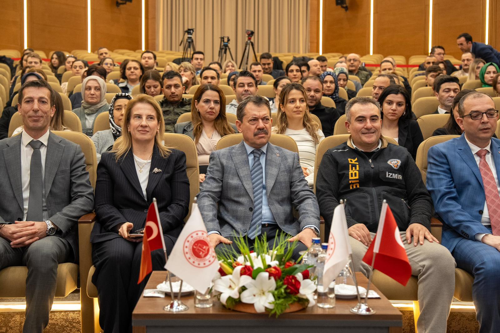 Farkındalık kampanyası adliye sınırlarını aştı