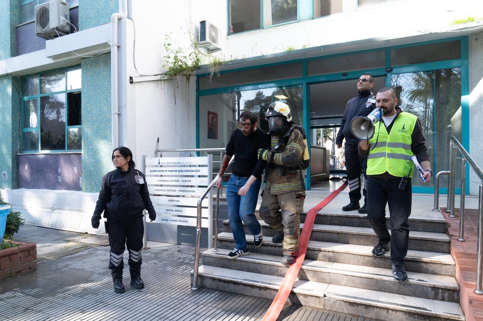 Izmir Büyükşehir’den Afet Tatbikatı3