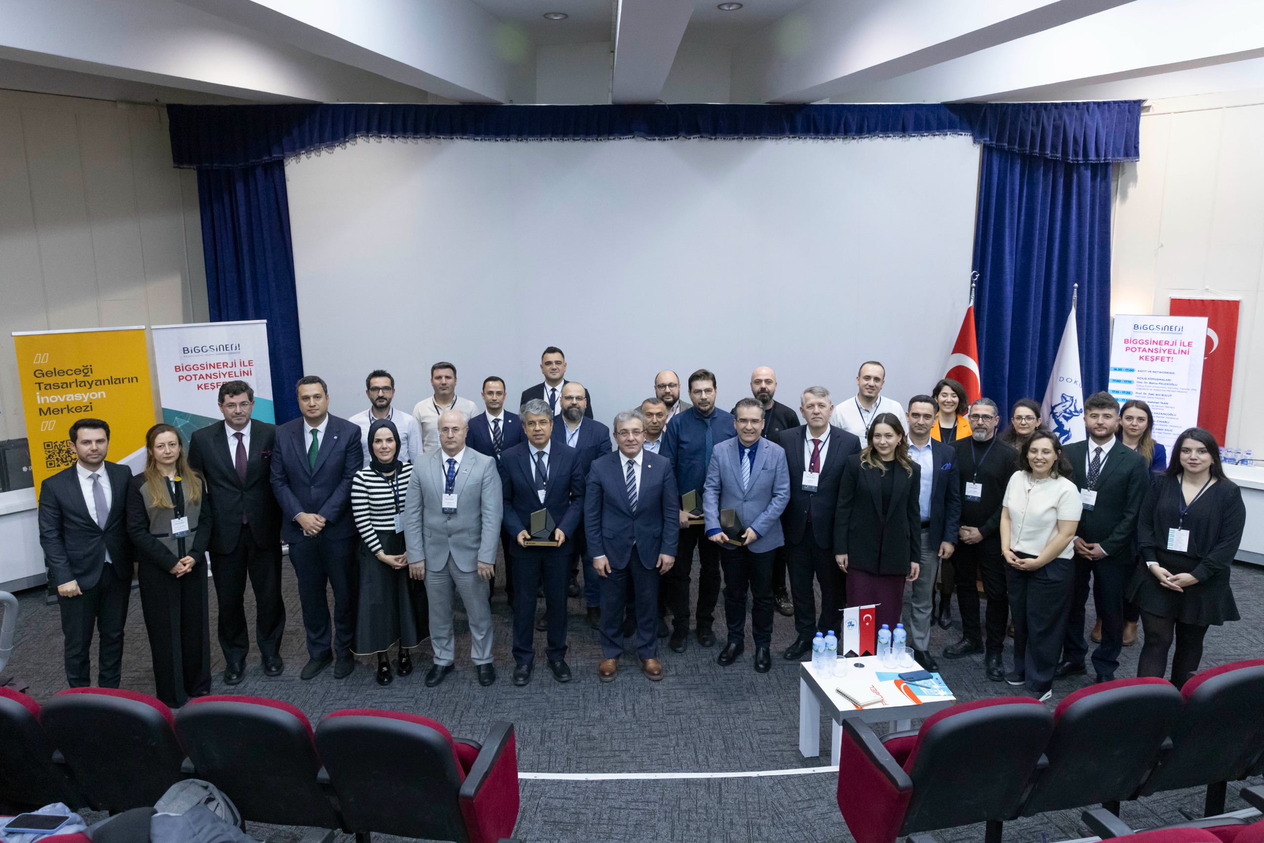 İzmir Girişimcilik Ekosistemine Deü İmzası Bi̇ggsi̇nerji̇ Programı Tanıtıldı (3)