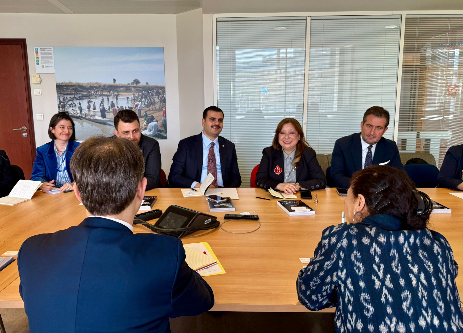 Paris’te üst düzey diplomatik temaslar trafiği