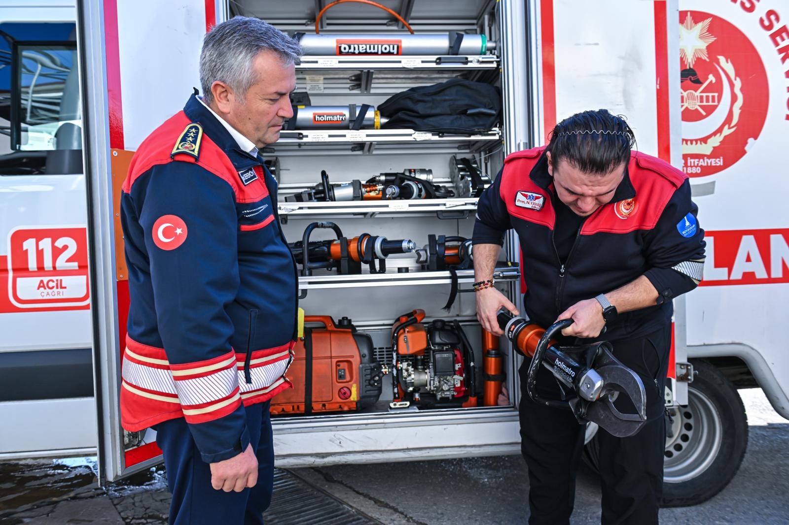 İzmir Itfaiyesinde Cerrahi Kurtarma!2