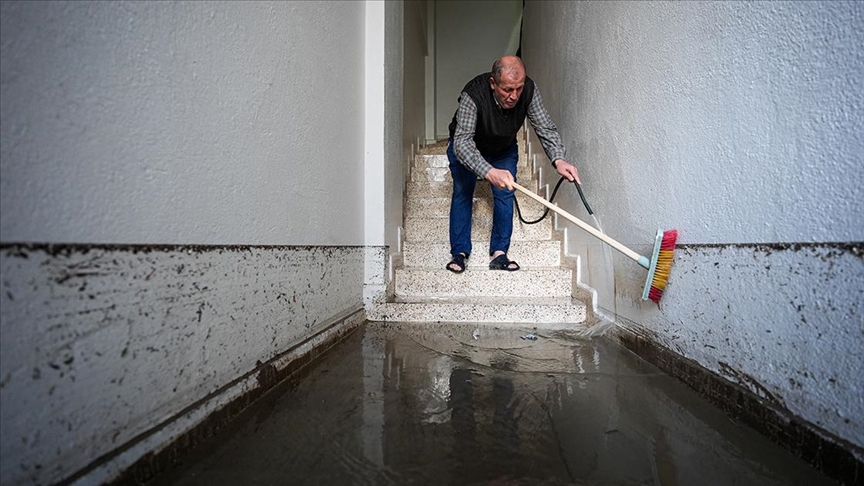 Izmir Su Baskını 1