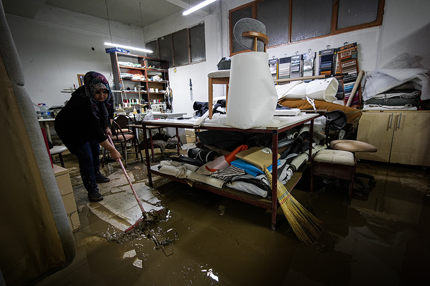 Izmir Su Baskını 3